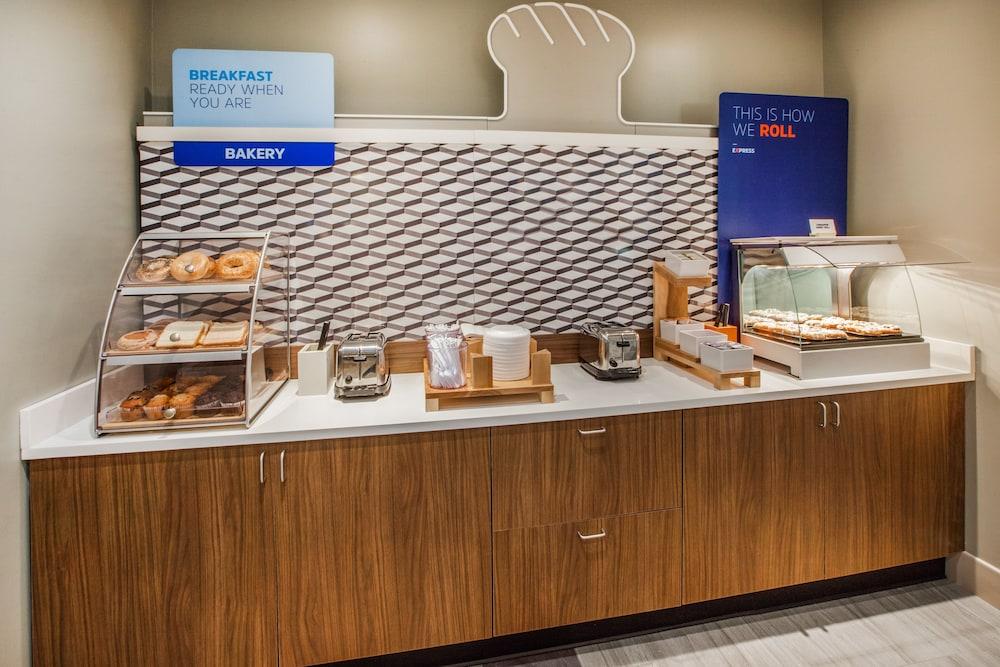 Holiday Inn Express Jonestown Ft Indiantown Gap By Ihg Esterno foto
